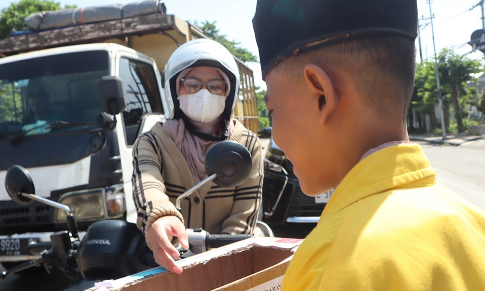 Gelar dan Galang Aksi “Pitulungan Akbar” selama 7 Hari, SMP Muhammadiyah 7 berhasil kumpulkan dana Rp 7.777.700