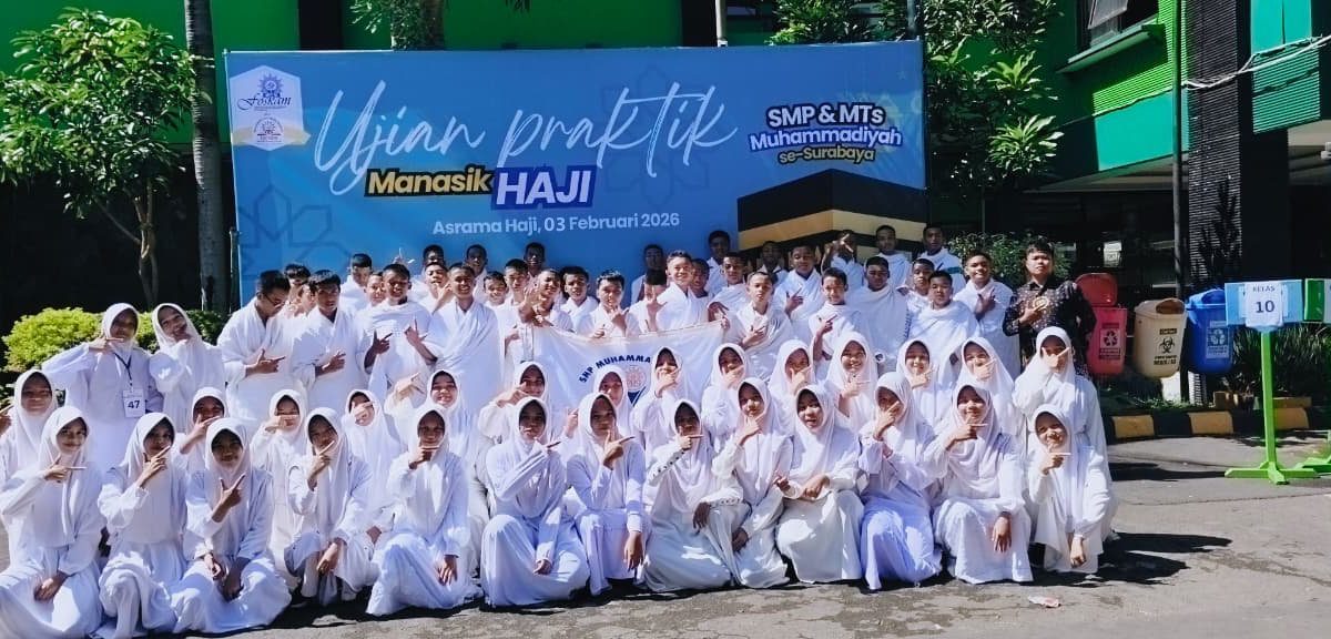 SMP Muhammadiyah 7 Surabaya Raih Skor tertinggi Manasik Haji Massal : Tampil Totalitas Mulai Cukur Rambut Hingga kekompakan Bacaan