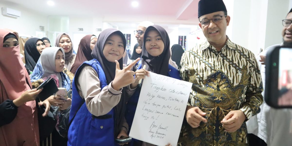 Perjuangan Tiga Jurnalis Muda Menembus Kerumunan Kisah Liputan Penuh Semangat Bersama Anies Baswedan