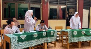 Kemerdekaan Berpikir di Arena Debat. SMP Muhammadiyah 7 Surabaya Dobrak Perayaan Rutinitas