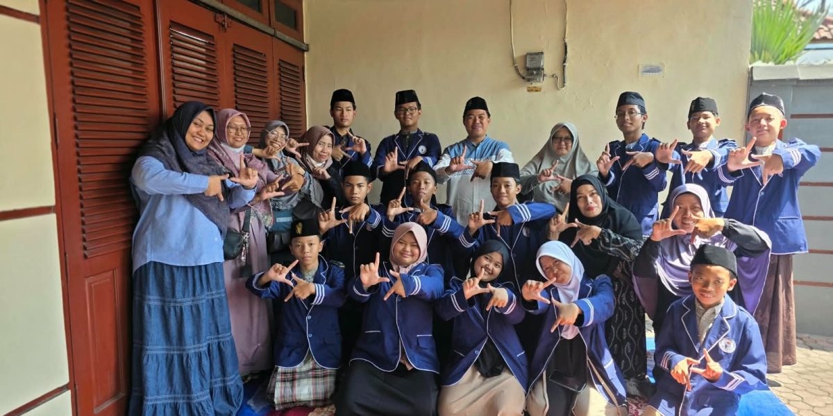 SMP Muhammadiyah 7 Surabaya Gelar DARLING, Bawa Misi “Circle Islami” Buat Cegah Drama Pertemanan Remaja